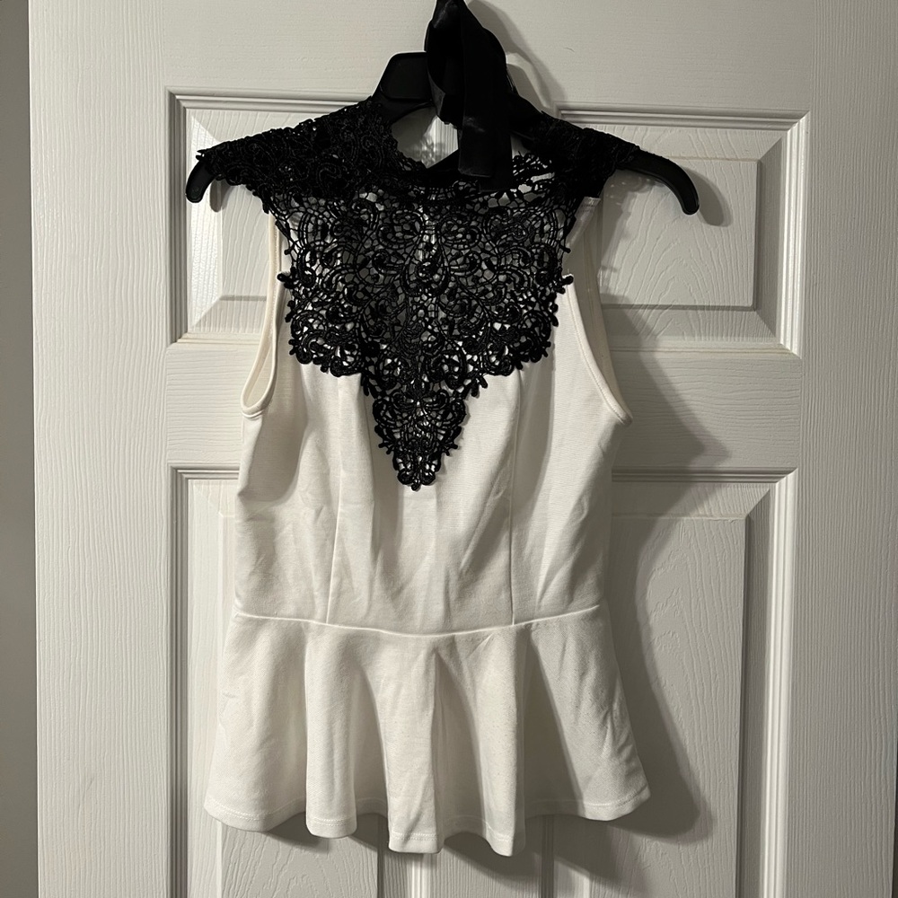 Forever 21 black lace peplum